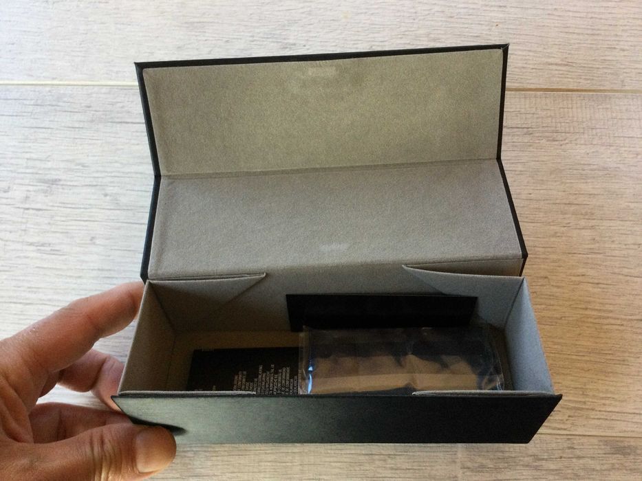 НОВА 100 % оригинална черна кутия калъф за очила PORSCHE DESIGN