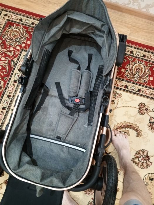 Продам детскую коляску