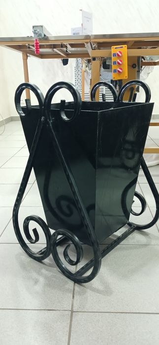 Урна металлическая кованная