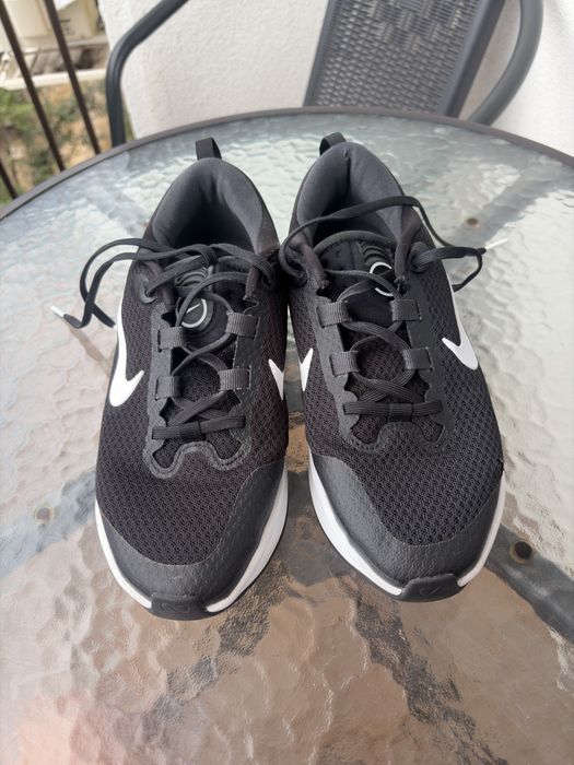 Маратонки Nike 38