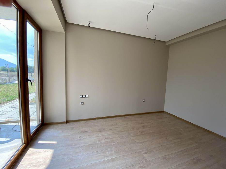 Продава се Двустаен апартамент в Разлог - 56 кв.м за 893 €/кв.м - Снимка #4