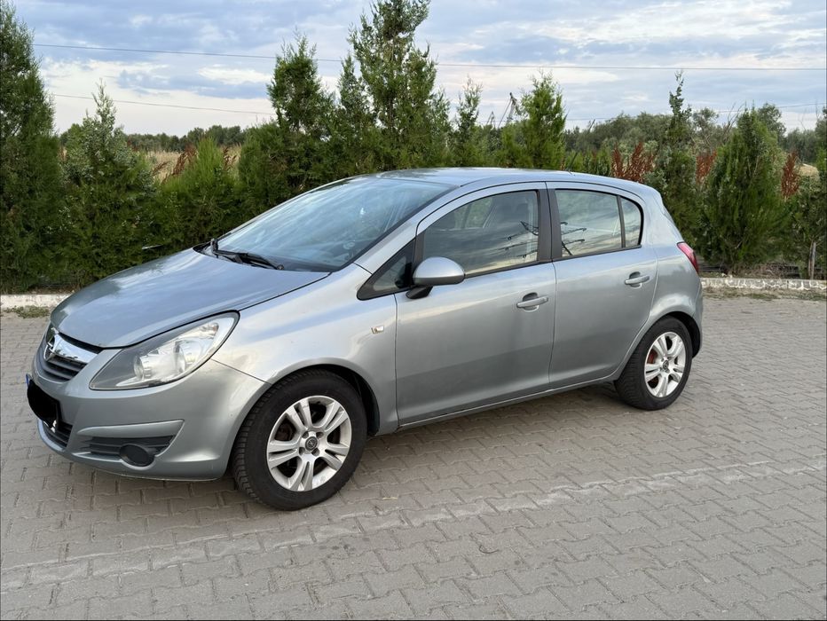 Opel Corsa D 2011