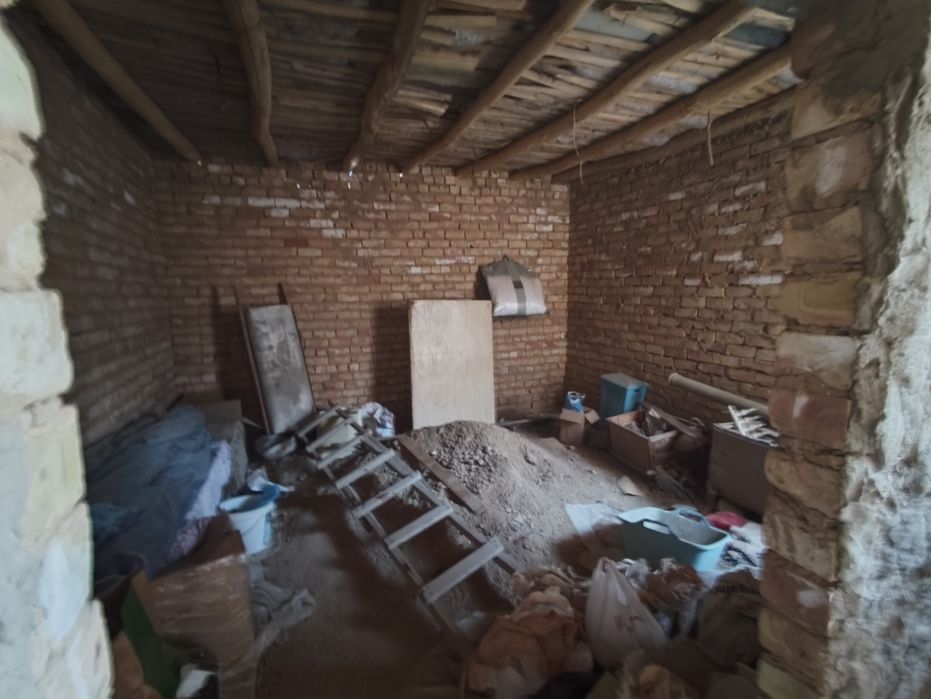 Uy sotlad въезд для машин нет