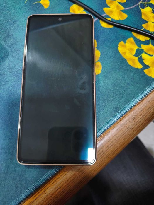 Samsung Galaxy A53 персиковый б/у