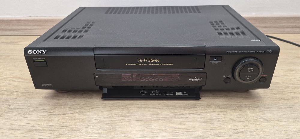 Vand    VHS  Sony