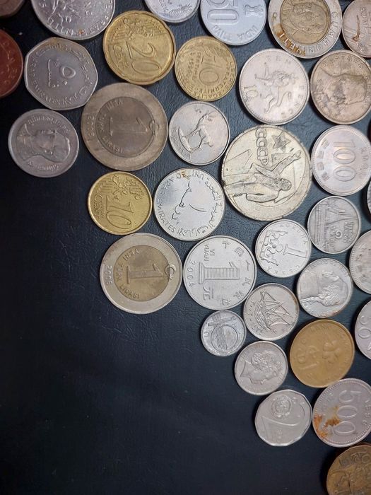 Продается разные монеты