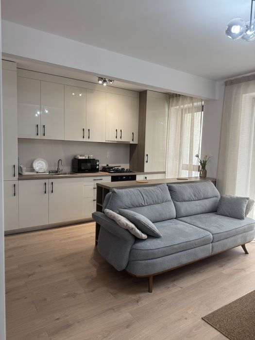 Ofer spre inchiriere apartament doua camere +loc de parcate Hils Titanium