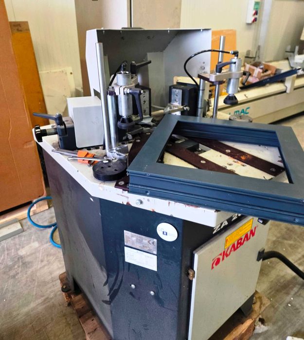 Ъглонабивна Машина KABAN