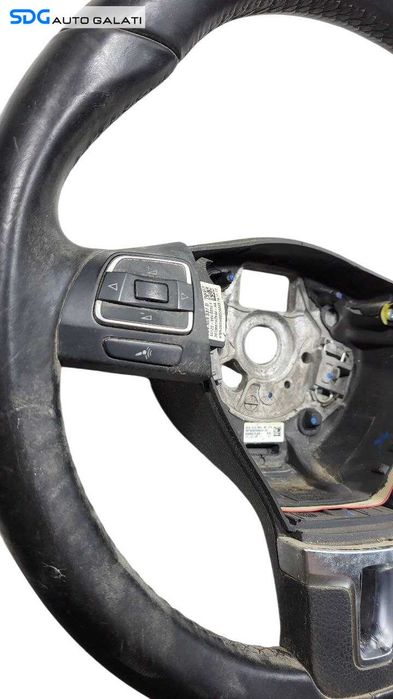 Volan Piele 3 Spite cu Comenzi Volkswagen Golf 6 2008 - 2013 Cod 3C8419091BE [L7604]