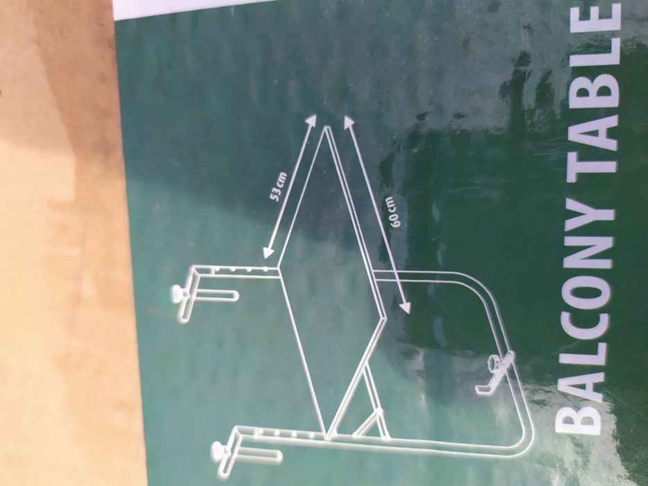 Столик навесной и дверь