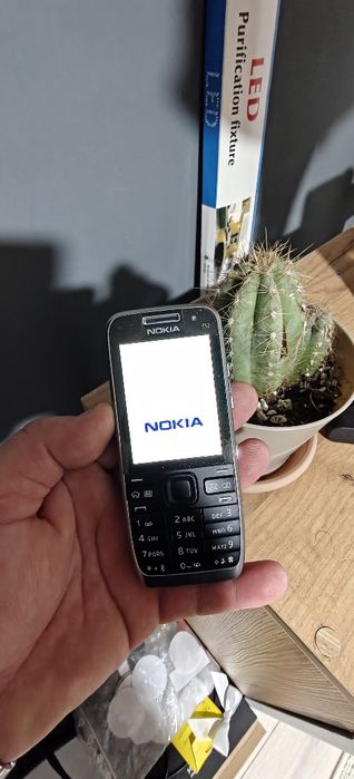 Nokia E52 refurbished