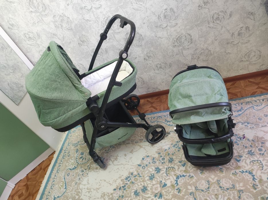 продается каляска очень качественная