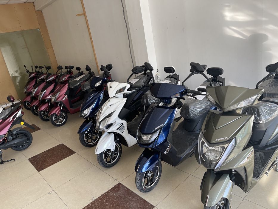 модель 2025 г. Аккум 32 Ач. Проход 100- км.