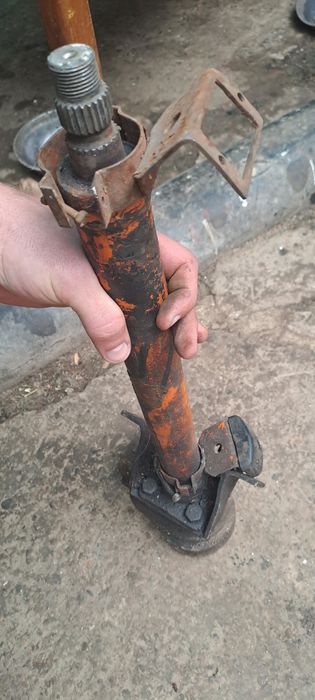 Caseta direcție cu danfos plus tija DT1010