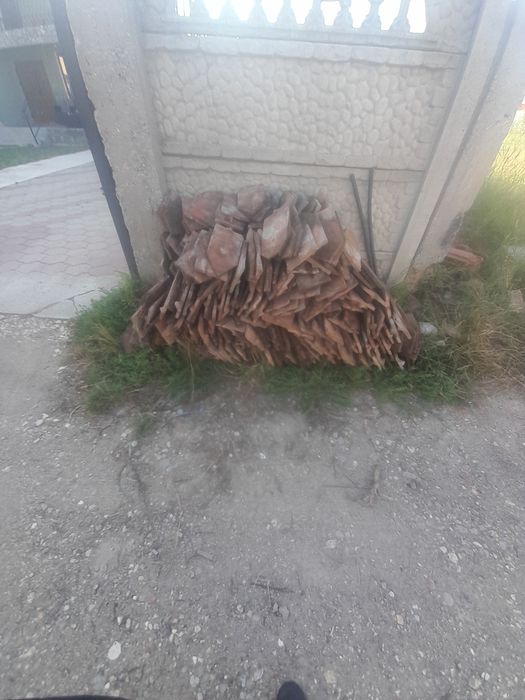 Vând țigla solzi de peste