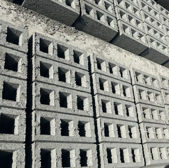 Сифатли Шлакаблок.