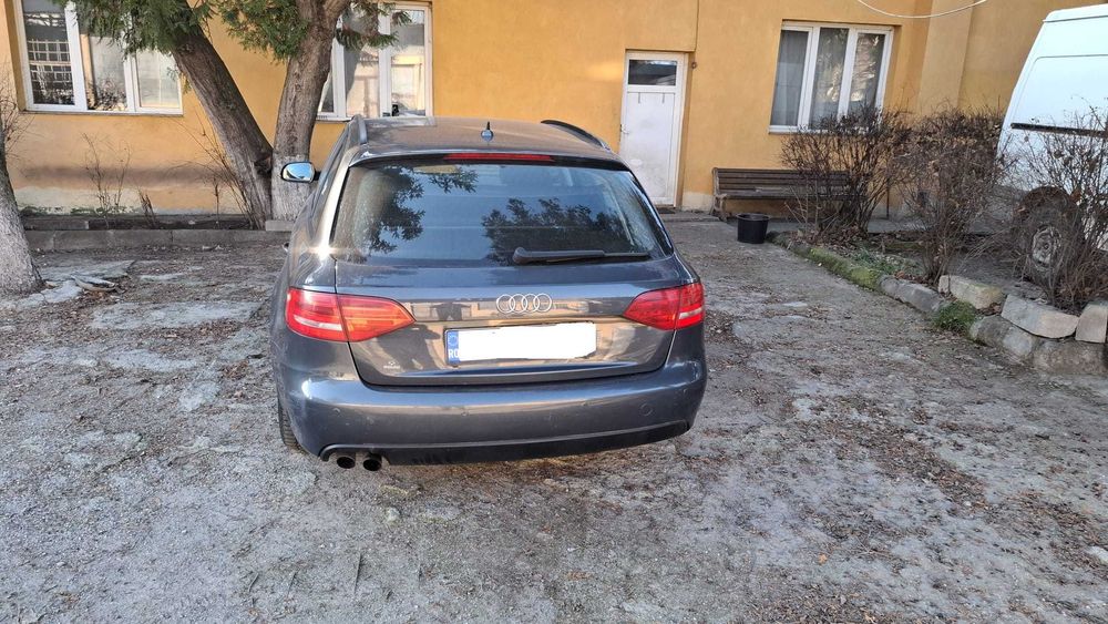 Vand Audi A4 B8 euro5 2010 Automat