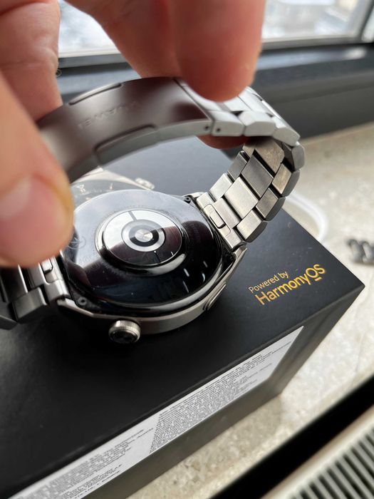 Vând ceas Huawei Watch GT 3 Pro Titanium (46 mm) - smartwatch