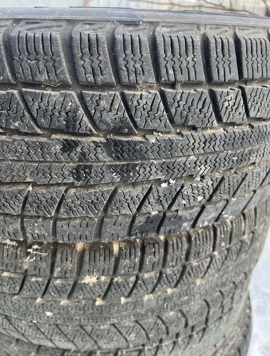 Покрышка 225/70/116