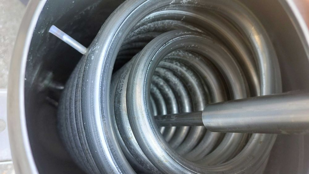 Boiler inox,cu serpentina fix inox de 48 l .