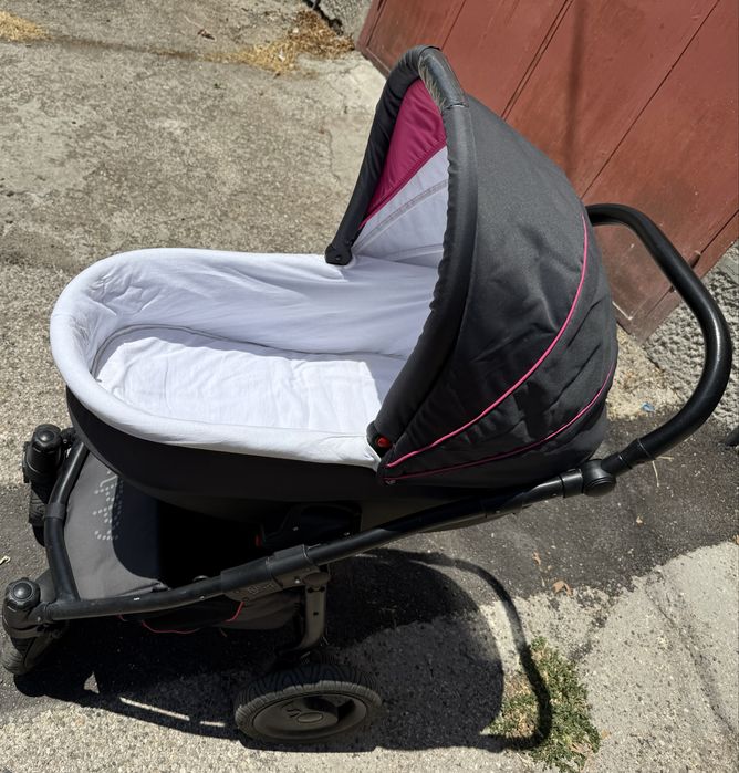 Бебешка количка с кош за новородено, летен кош и кошница за кола Zippy