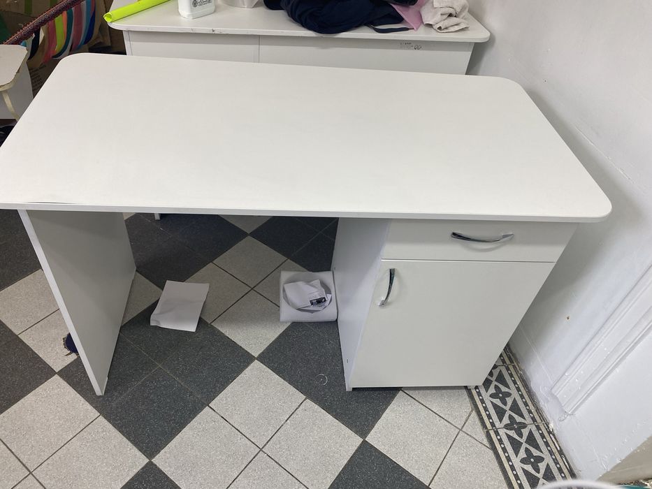 Продам столы(3), в хорошем состоянии