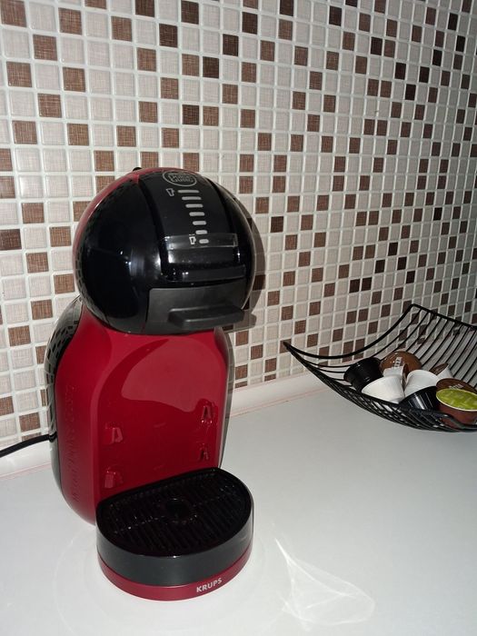 Expresor KRUPS cu capsule nescafe dolce gusto
