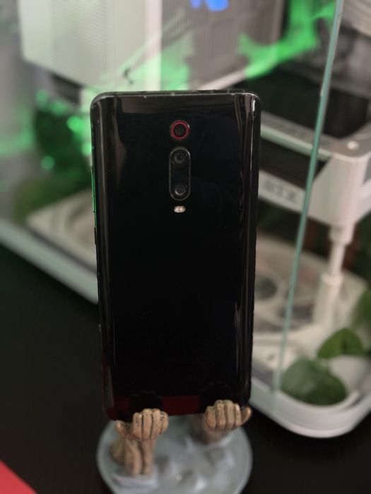 Телефон Xiaomi Mi 9T