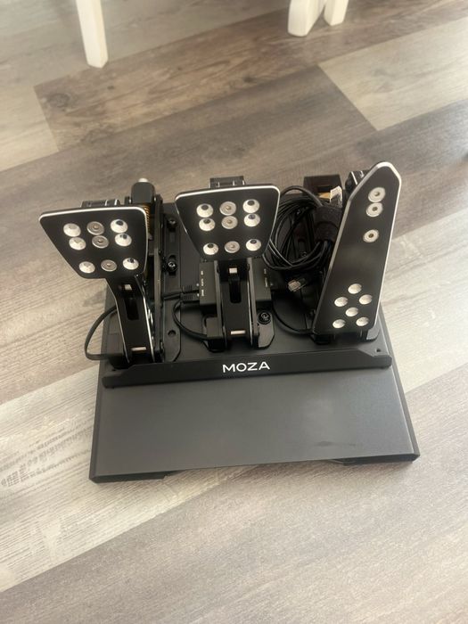 MOZA CRP педали за Gaming