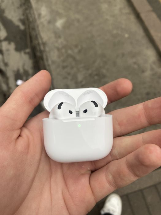 Аирподс 4 с шумоподавлением