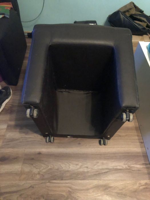 Vând Fotoliu, bicicleta electrică , tv