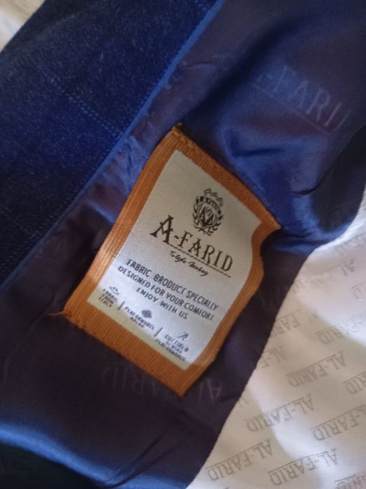 Продам тройку кастюм 1й класс