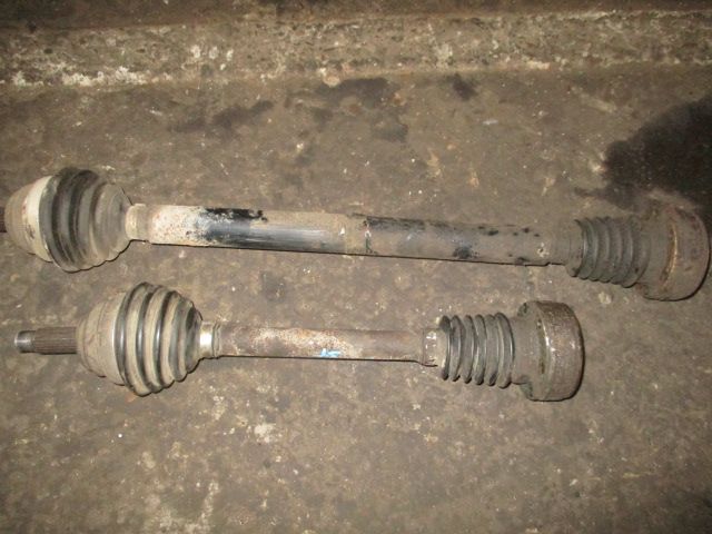 Planetara stanga dreapta Vw Polo 6n an 1994-2000 motor 1,4 benzina