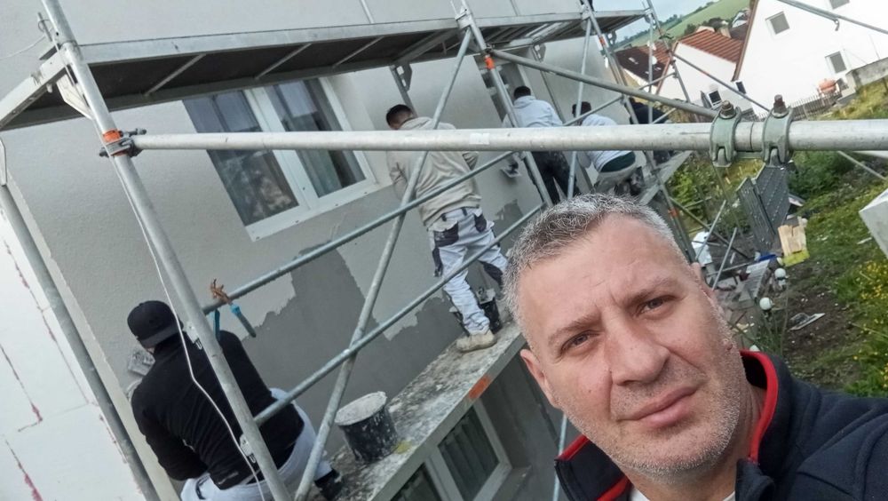 Fațade zugrăveli pavaje rigips gresie faianță