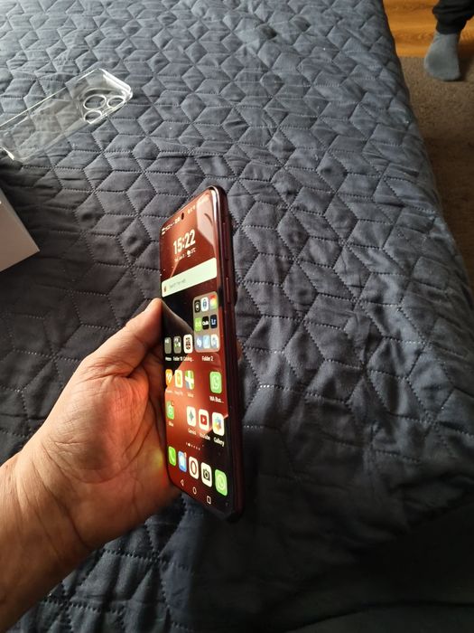 Huawei Pura 80 Pro Glazer Red 512GB / 12GB RAM ca Nou.