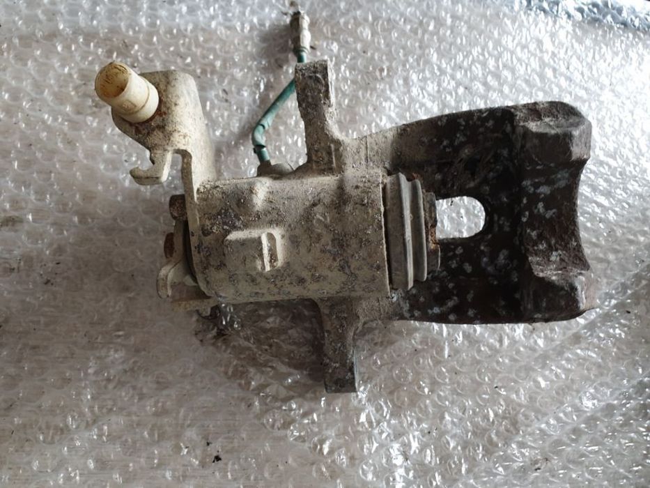 etrier stanga spate renault megane 2