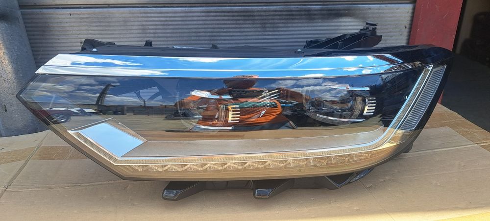 Far stanga full led Volkswagen Passat B8