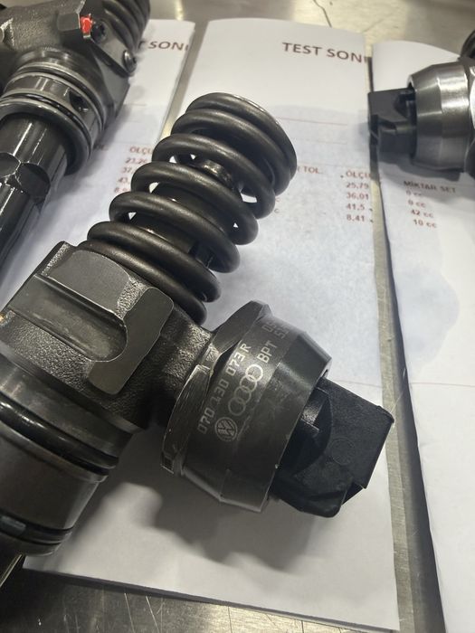 Рециклирани дюзи VW T5 2.5 TDI помпа дюза