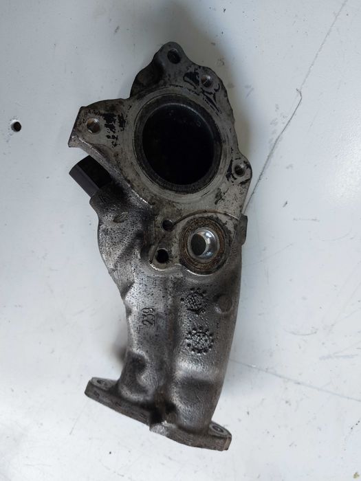 Въздуховод EGR за Mercedes-Benz Sprinter W906 OM651 След 2009г.