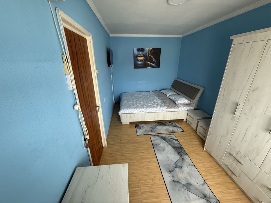 Vând apartament mobilat și utilat în suprafață de 38 MP   Etaj 4/4.