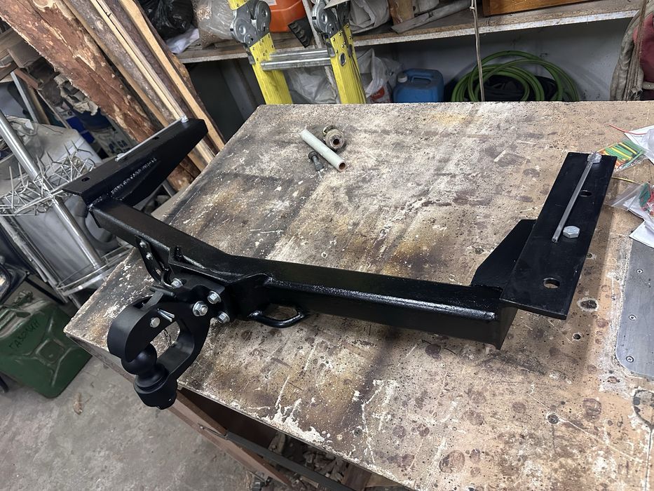 Фаркоп surf 130/185