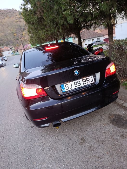 Vând BMW E60 520