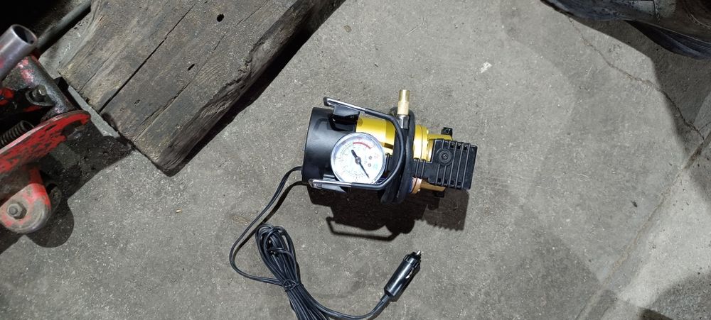 Продам компресор