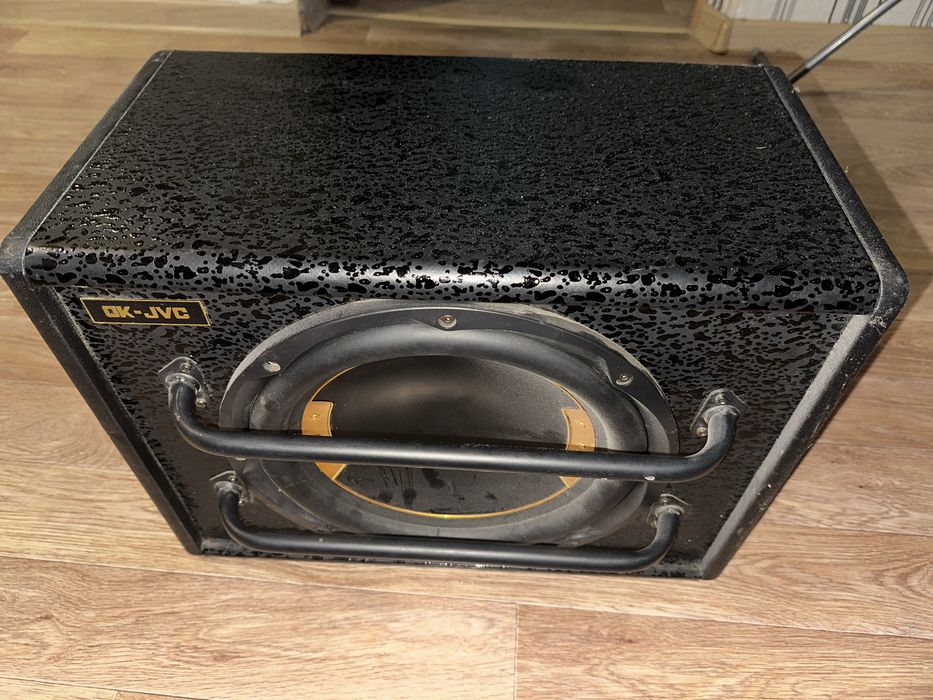 Продам сабвуфер