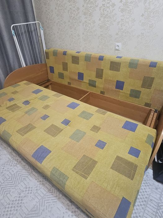 Продам диван б/у