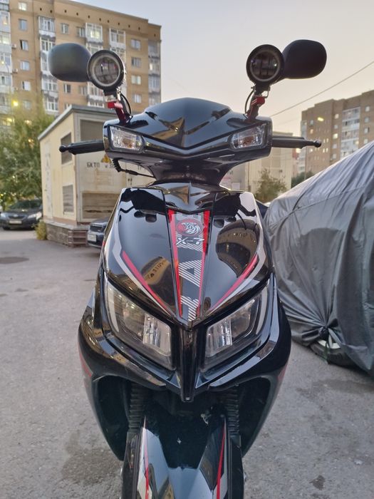 Скутер, мопед М8 pro