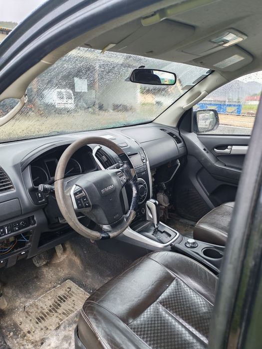 Isuzu d max 2012 2.5 twin Turbo motor defect