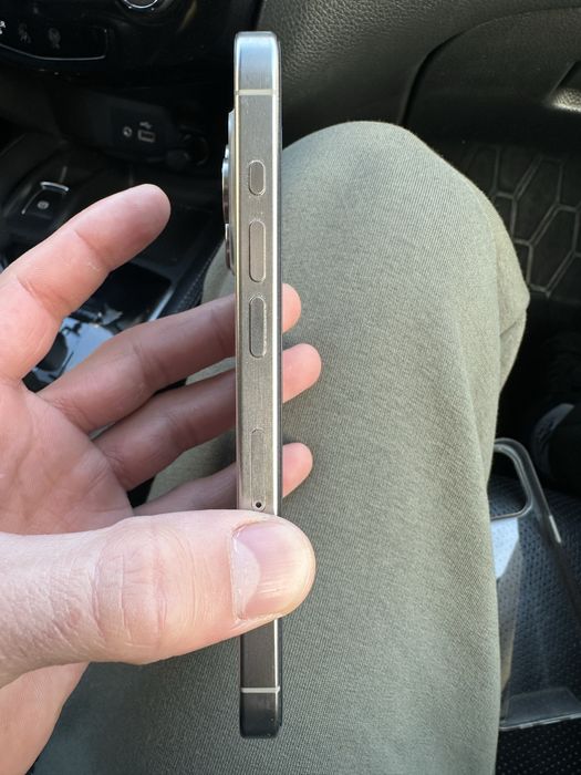 Продам iphone 15 pro 128 gb