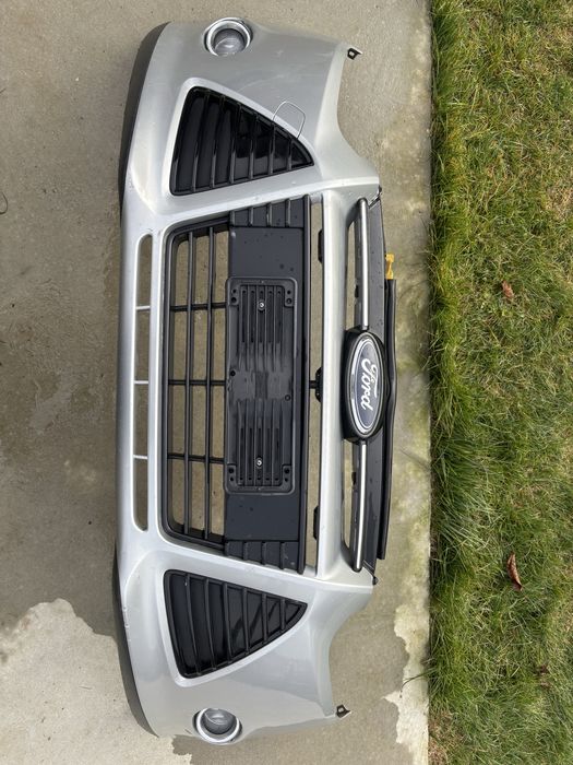 Предна броня Форд Фокус мк3