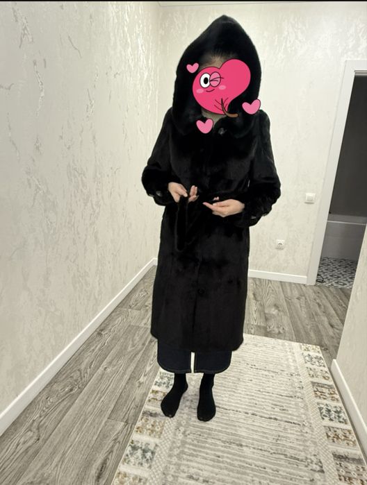 Норковая шуба в чером цвете